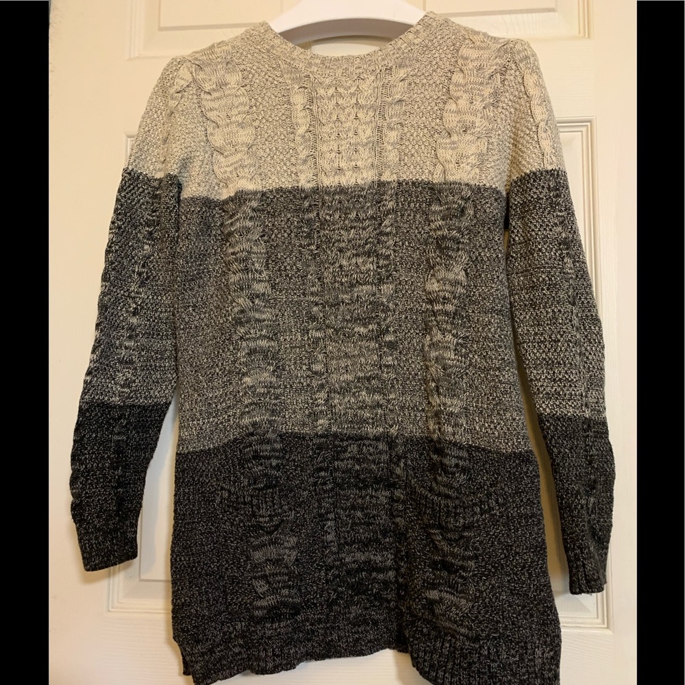 Jeanne Pierre Women’s Gray Cable Knit Pocketed Sweater M